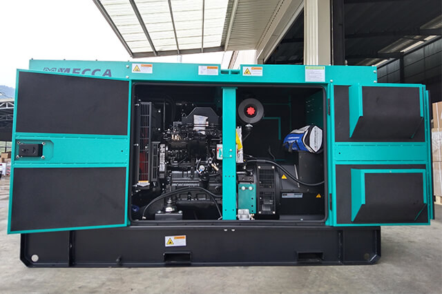 Тихий генератор Cummins
